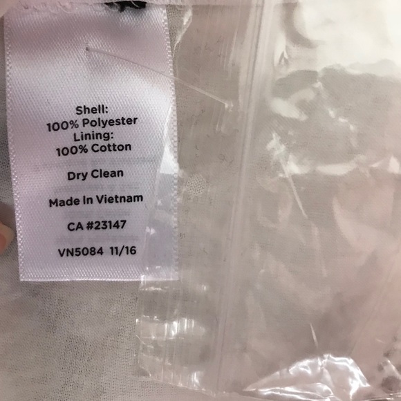 Talbots Sleeveless Lace Keyhole Back White and Black Top 2 NWOT - Picture 10 of 11